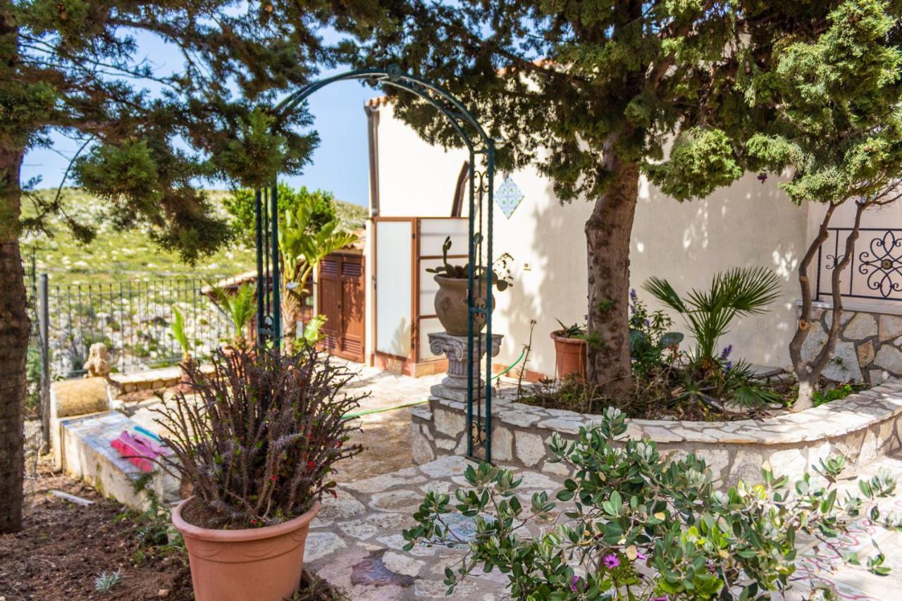Villa Verde Con Vista Sul Mare Сан-Вито-Ло-Капо Экстерьер фото