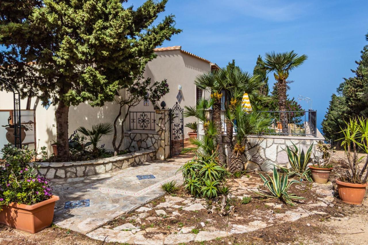 Villa Verde Con Vista Sul Mare Сан-Вито-Ло-Капо Экстерьер фото